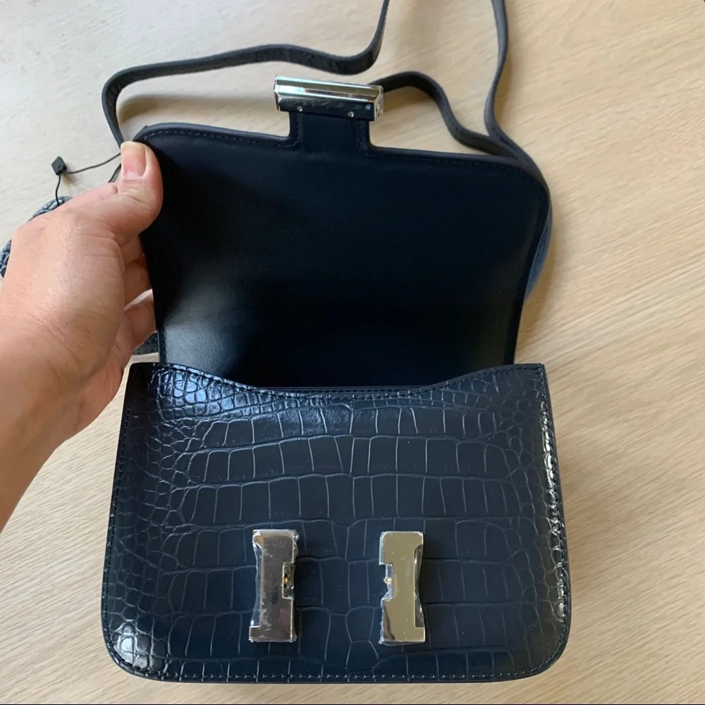 ‼️Hot Deal‼️ Fashion Classic Leather Purse shoulder bag with Crocodile pattern - Picture 1 of 9